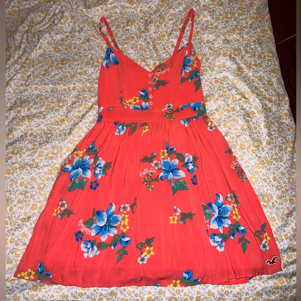 Hollister dress size small. Worn a few times but like new.